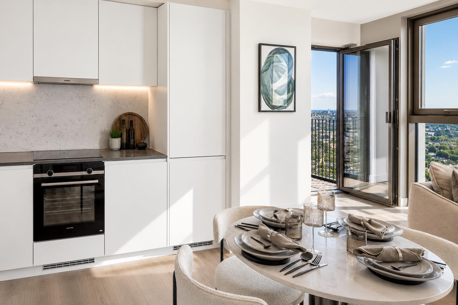 2 bed property in 222 Marsh Wall, LONDON